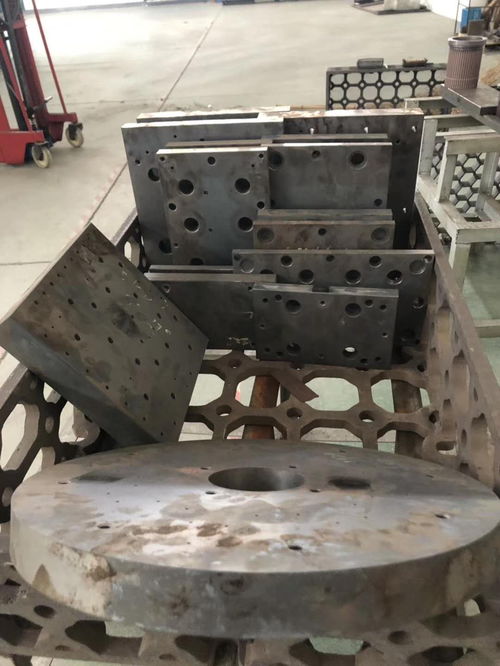 黔西县m42连续冲模具